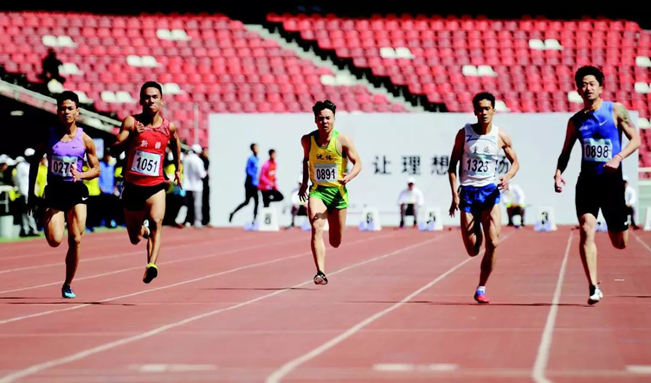 運動會通訊稿優秀范文4篇