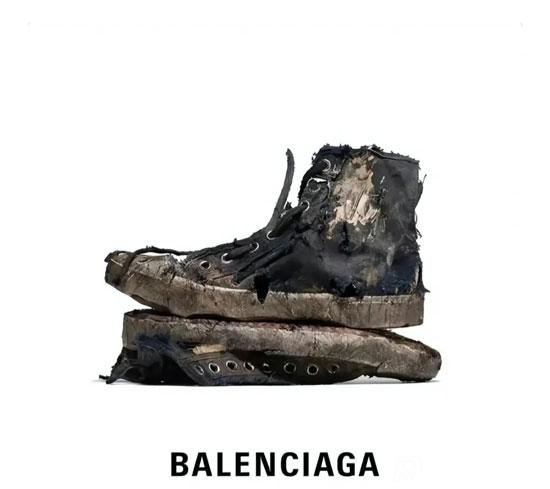 巴黎世家乞丐鞋售價萬元！這“限量版爛鞋”有人會買嗎？