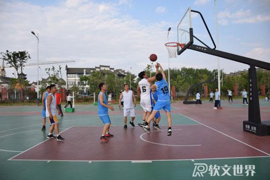 籃球比賽新聞稿300字范文精選