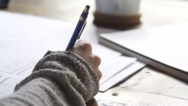 10萬+吸引人的軟文標(biāo)題例子！